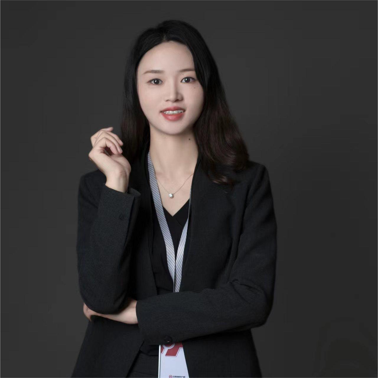 商务经理 曾美玲